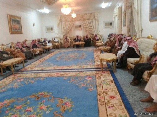 شيخ قبيلة الحزمان في ضيافة الشيخ مسلط ابن سحمان 